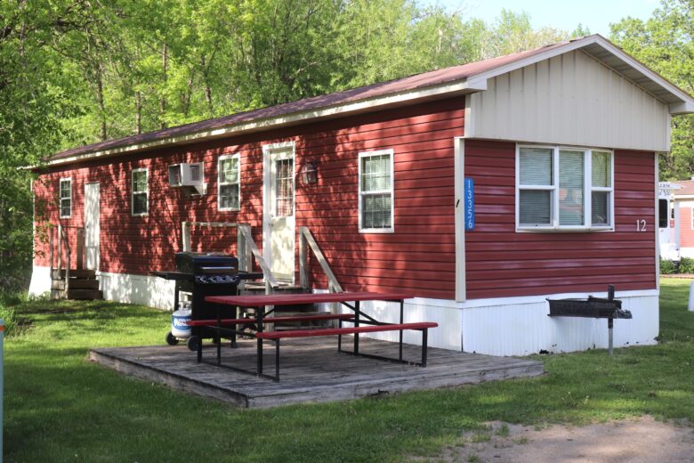 Cabin 12 – $1017/wk (Summer)